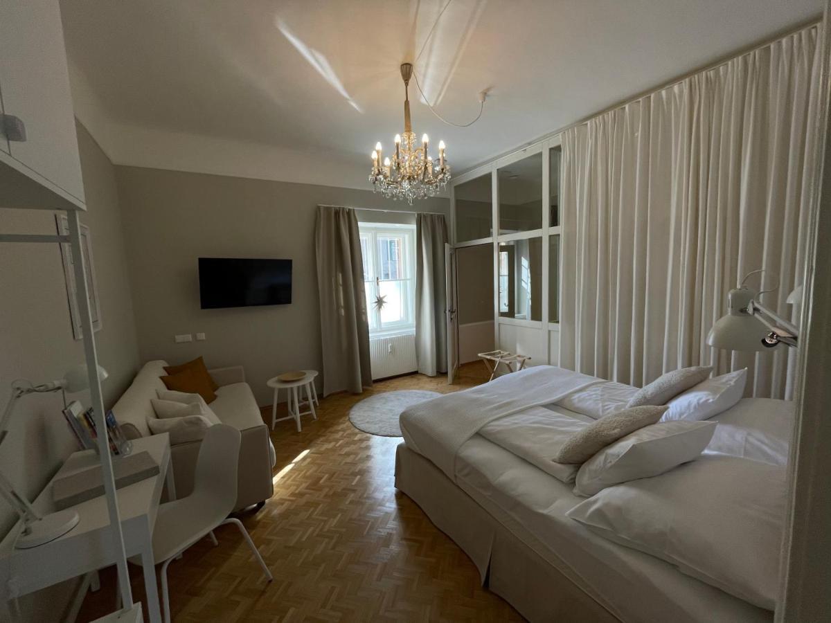 White Flat By Grazrentals With Cool Location & Free Parking Exteriör bild