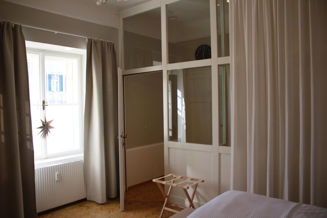 White Flat By Grazrentals With Cool Location & Free Parking Exteriör bild